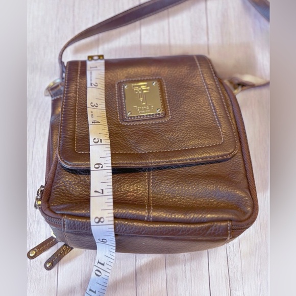 Tignanello Brown 100% Genuine Pebbled Leather Crossbody Many Pockets/Openings - Picture 12 of 16